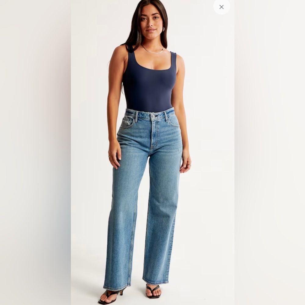 A&F 90s relaxed jean